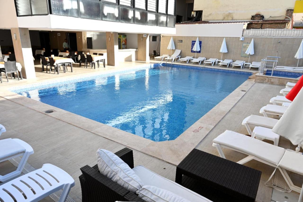 Roxx Royal Hotel Кушадасъ Екстериор снимка