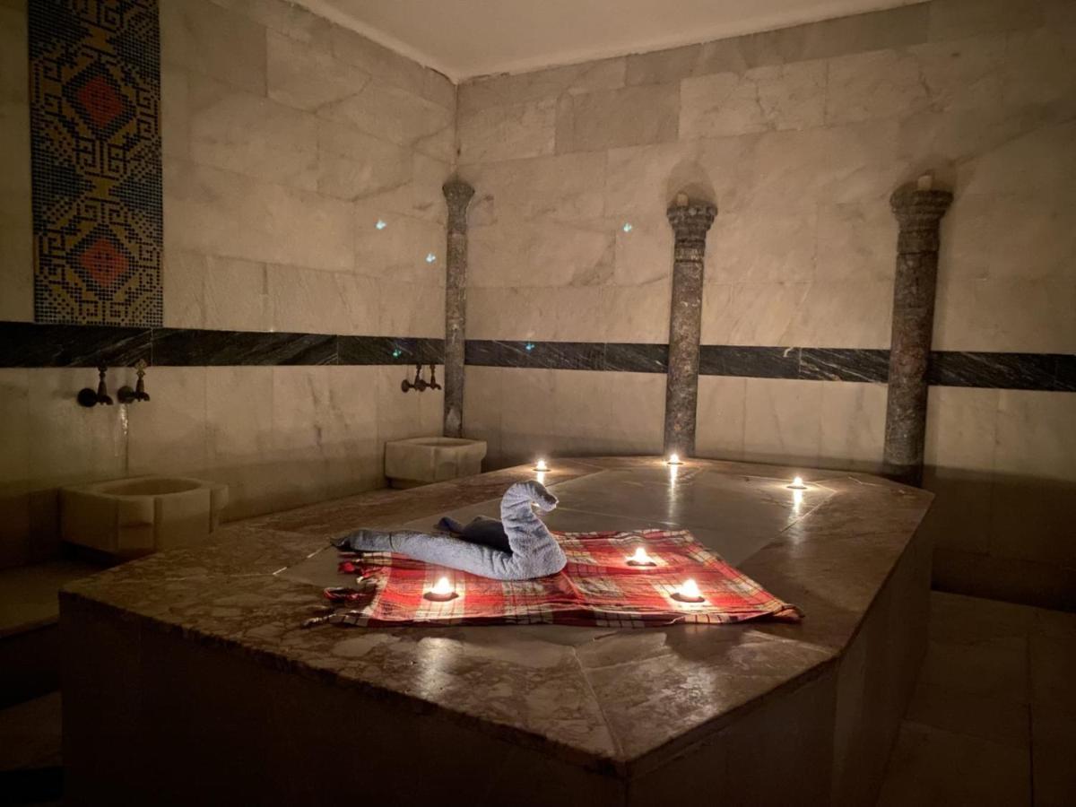 Roxx Royal Hotel Кушадасъ Екстериор снимка
